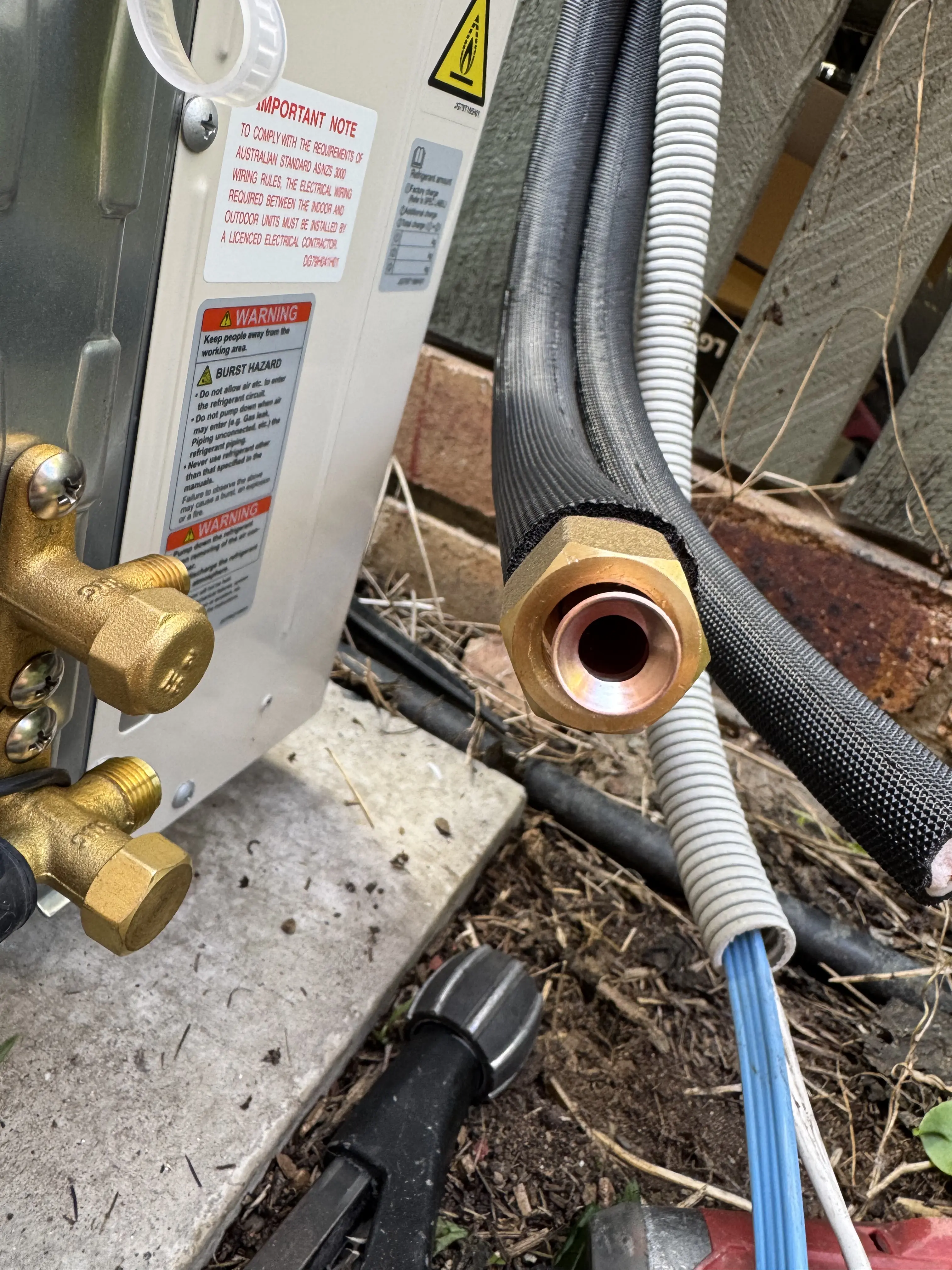 Precision flare connection on copper tubing